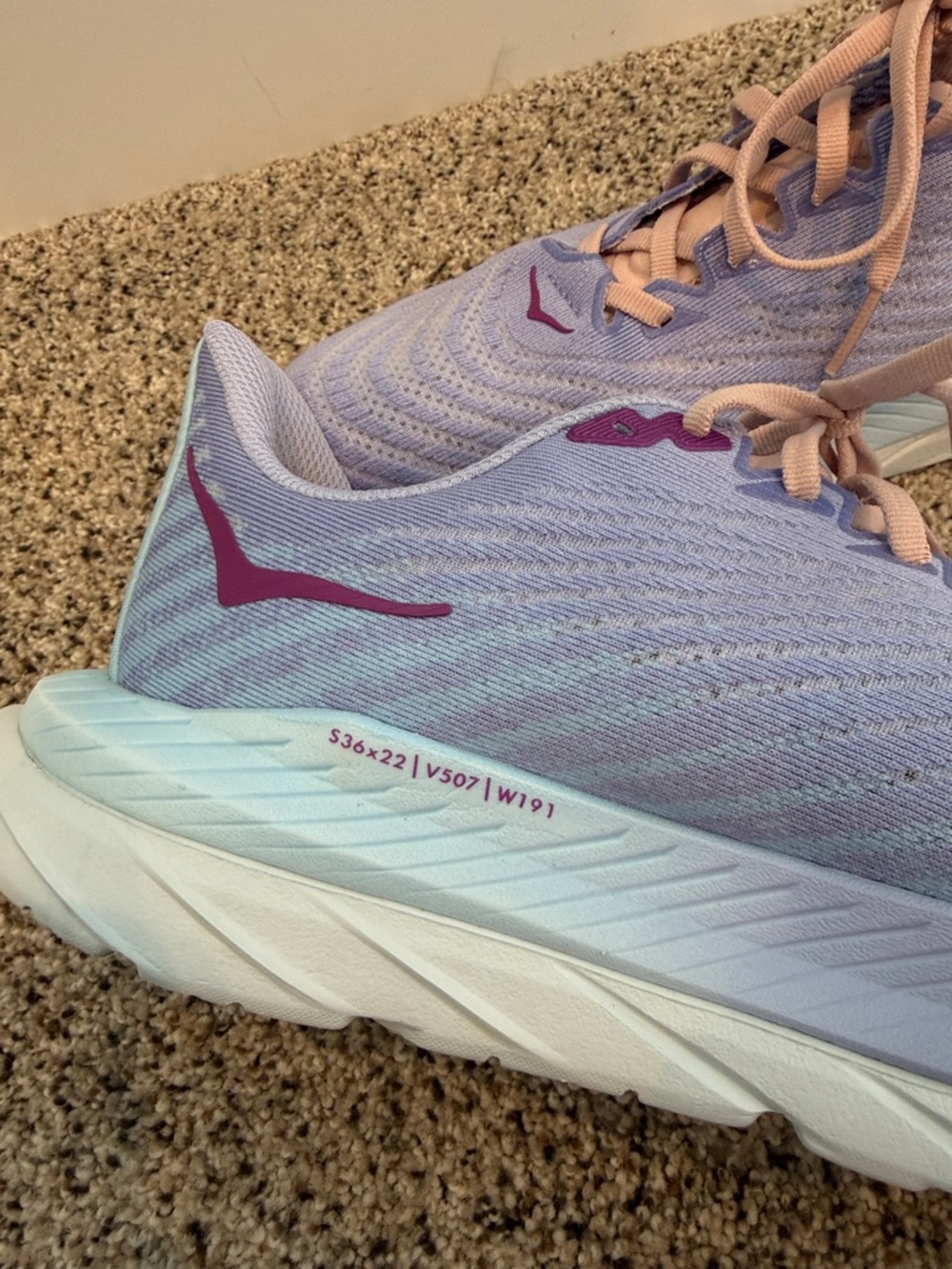 Hoka Mach 5  profly+ Women's Lavender Running Shoes with Pink Laces size 9.5 - Picture 6 of 6